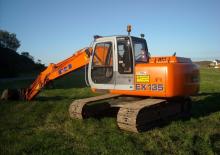Excavatoare pe șenile Fiat-Hitachi EX 135