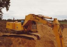 Excavatoare pe șenile Ford H-48