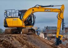 Excavatoare pe șenile JCB JS131LC