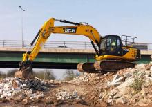 Excavatoare pe șenile JCB JS220LC