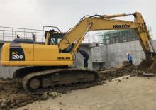 Excavatoare pe șenile Komatsu PC200-8