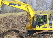 Excavatoare pe șenile Komatsu PC210-11E0