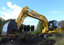 Excavatoare pe șenile Komatsu PC230NHD-11E0