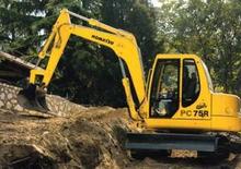 Excavatoare pe șenile Komatsu PC75R-2