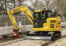 Excavatoare pe șenile Komatsu PC88MR-11 