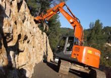 Excavatoare pe șenile Hitachi ZX 225 USLC-3