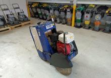 Fierăstraie pentru podea DIAMANT BOART FS 450 F-02