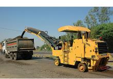 Freze de asfalt Caterpillar PM102