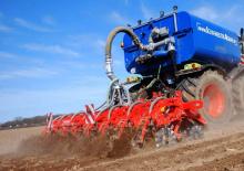 Cultivatoare Kuhn Striger 350M 