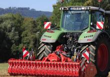 Grape de putere Kuhn HR 3040 