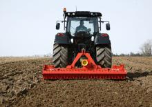 Grape de putere Kuhn HR 4004 D