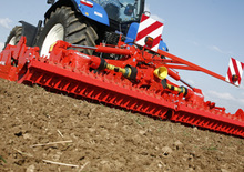 Grape de putere Kuhn HR 5004 DRC