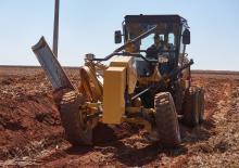 Gredere Caterpillar 120 AWD