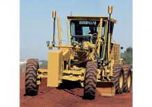 Gredere Caterpillar 140K2