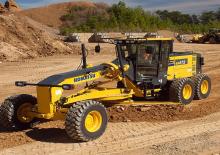 Gredere Komatsu GD675-6 