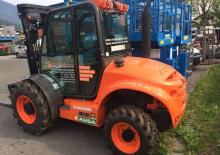 Încărcătoare cu furcă pentru teren accidentat Ausa C 250 H x4