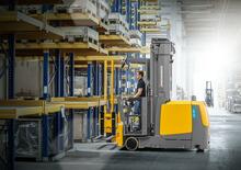 Încărcătoare laterale electrice Jungheinrich EKX 516