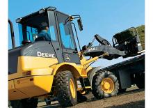 Încărcătoare pe roți John Deere Construction 244 J