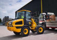 Încărcătoare pe roți JCB 407