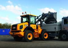 Încărcătoare pe roți JCB 411 BZX