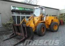 Încărcătoare pe roți JCB 420
