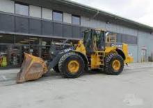 Încărcătoare pe roți John Deere Construction 824 J