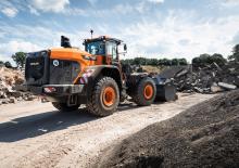 Încărcătoare pe roți Develon DL420-7