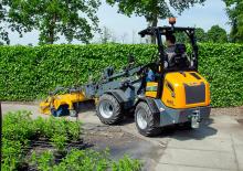 Încărcătoare pe Roți Electrice Giant G2200E X-tra