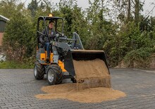 Încărcătoare pe roți Giant G1200