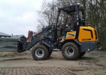 Încărcătoare pe roți Giant G2500HD