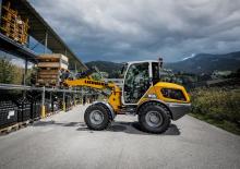 Încărcătoare pe roți Liebherr L 504 Compact