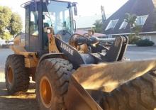 Încărcătoare pe roți Bell L1506E