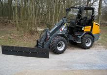 Încărcătoare pe roți Giant V 4502 T X-TRA