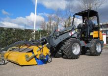 Încărcătoare pe roți Giant V 452 T X-TRA HD