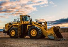 Încărcătoare pe roți Komatsu WA800-8E0