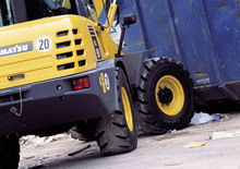 Încărcătoare pe roți Komatsu WA90-3