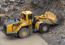 Încărcătoare pe roți Komatsu WA900-8E0