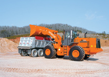 Încărcătoare pe roți Hitachi ZW 330
