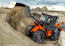 Încărcătoare pe roți Hitachi ZW160-7