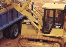 Încărcătoare pe șenile Caterpillar 933