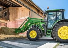 Încărcător frontal John Deere 623M