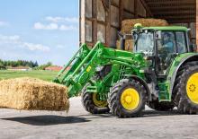 Încărcător frontal John Deere 623R