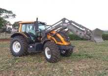 Încărcător frontal Valtra VL 1800	