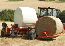 Înfoliatoare de baloți Kubota WR1600 M
