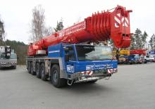 Macarale all-terrain Tadano ATF 220G-5