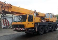 Macarale all-terrain Grove GMK 4070 (8x8x8)