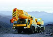 Macarale all-terrain XCMG QAY240