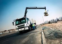 Macarale hidraulice de încărcare Hiab X-CL 8-3 