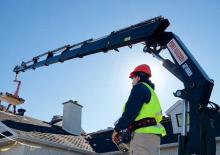 Macarale hidraulice de încărcare Hiab XS 422 E-7 HIPRO Jib 75 X-4