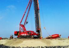 Macarale pe șenile - braț cu zăbrele Hitachi CX 1100